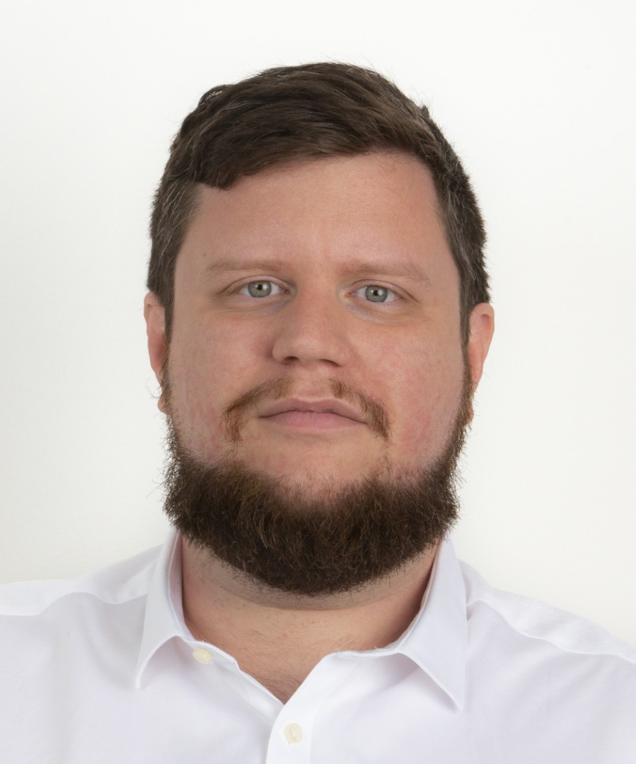 Dr. Marco Emporio